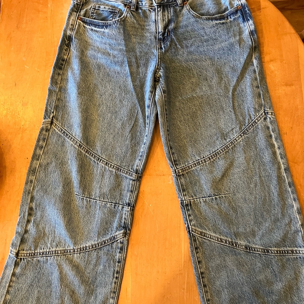 RSQ Medium Wash Low Rise Moto Slouch Jeans. New with tag.